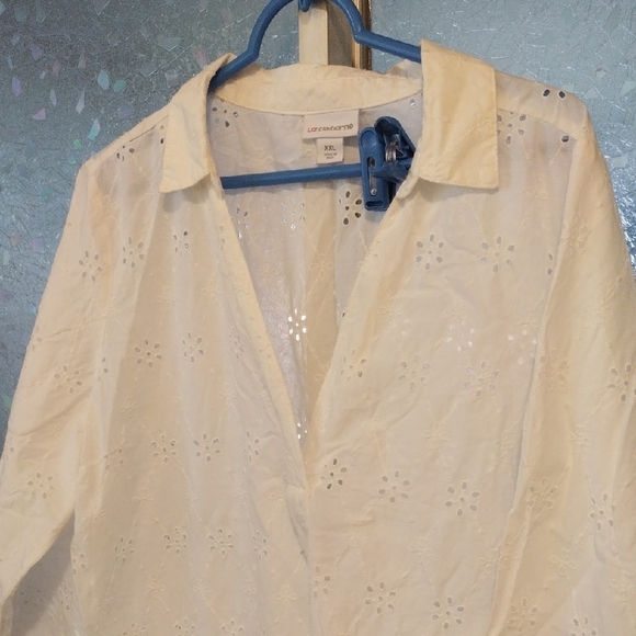 Liz Claiborne White Eyelet Top - Picture 12 of 12